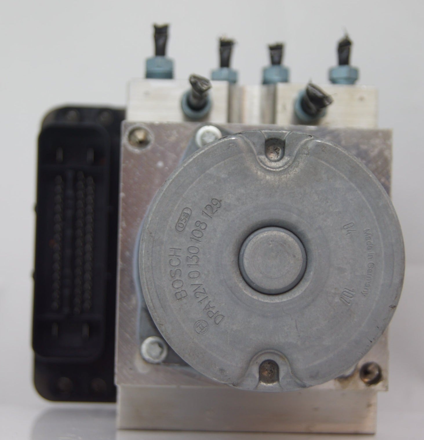 BMW ABS PUMP DS6851374-DSC-3451 0265960428. - Glasgow Car Parts Store