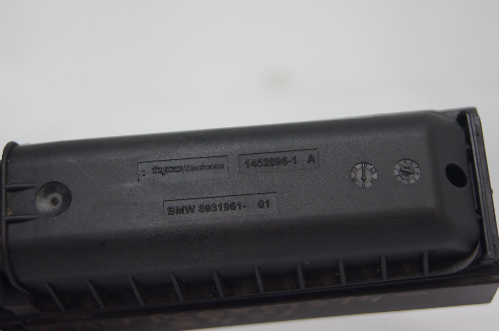 BMW ABS PLUG PLUG DS6851374-DSC-3451 2 1241659 1. - Glasgow Car Parts Store