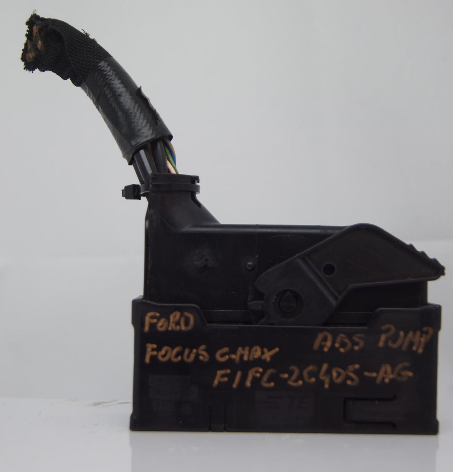 PLUG 2141955-1 FORD FOCUS C-MAX ABS PUMP MODULATOR F1FC-2C405-AG - Glasgow Car Parts Store