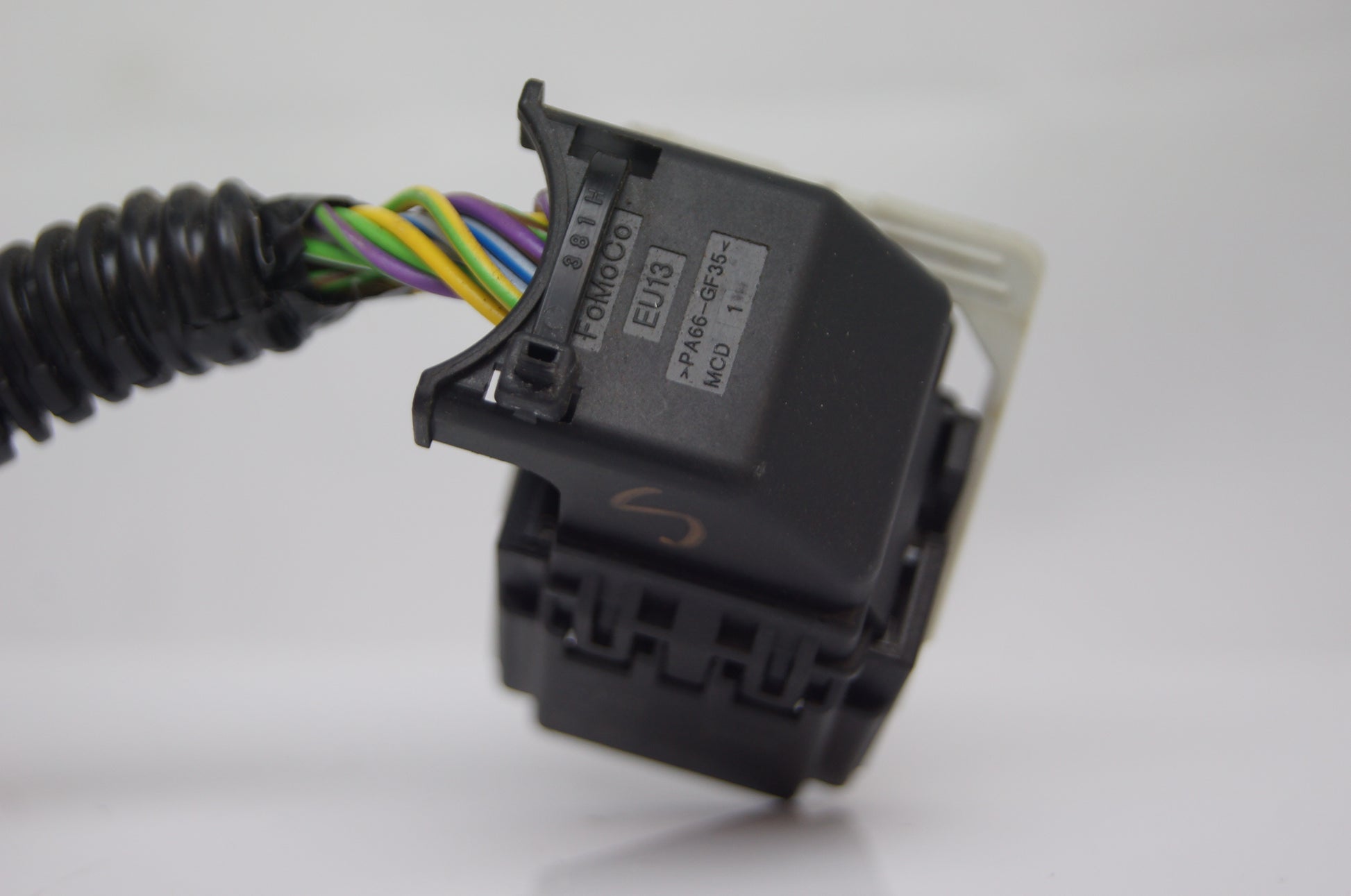 FORD KUGA PLUG SRS SENSOR CONTROL UNIT CV4T14B321CH. - Glasgow Car Parts Store