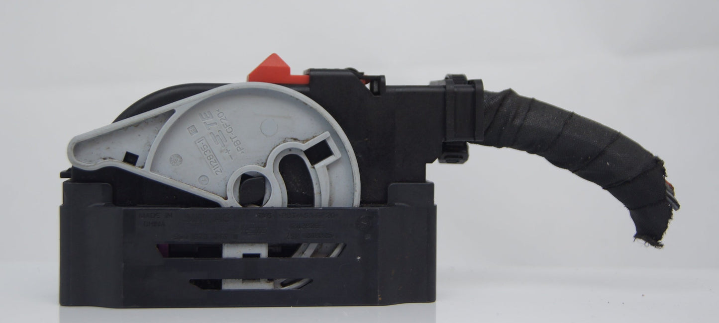 5Q0973046 2112826 Connector Plug  ABS PUMP VW . - Glasgow Car Parts Store
