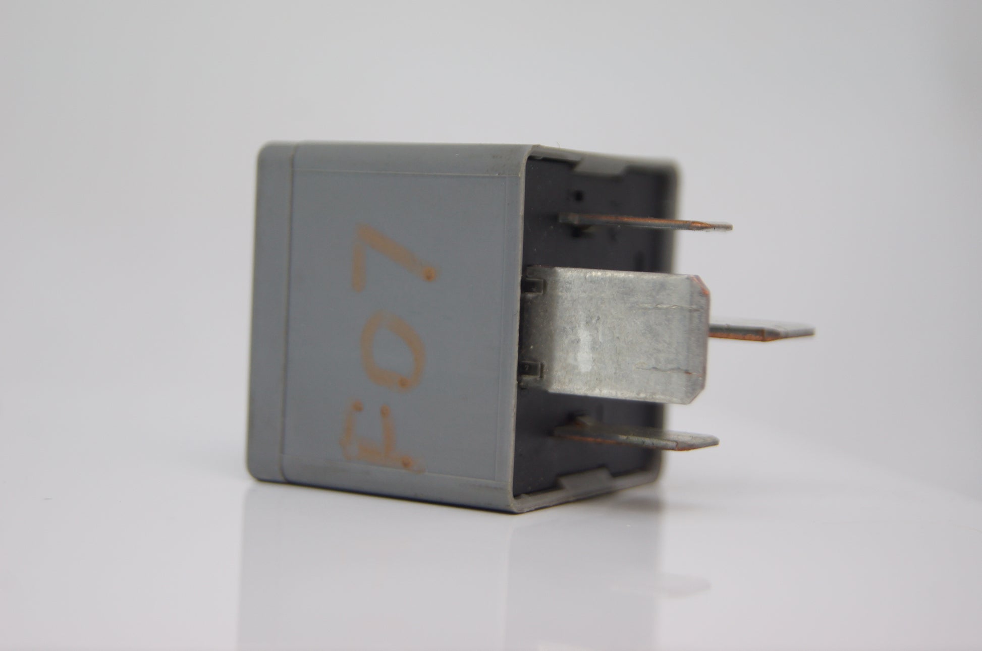F80B-14B192-AA  Ford Multi-Use 4-Pin Grey Relay 70A , 12v - Glasgow Car Parts Store