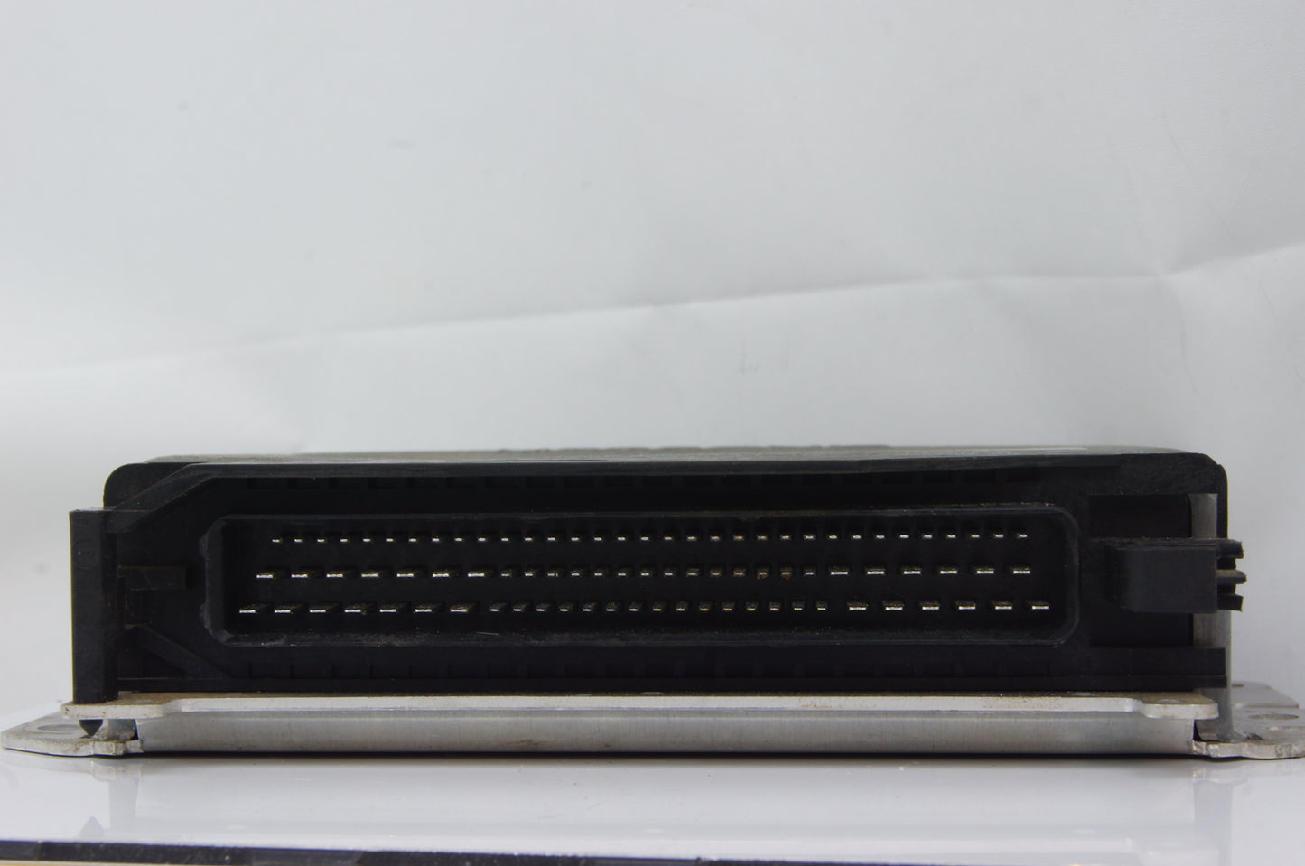 NISSAN MICRA II K11 Engine control unit ECU 0261207584 - Glasgow Car Parts Store