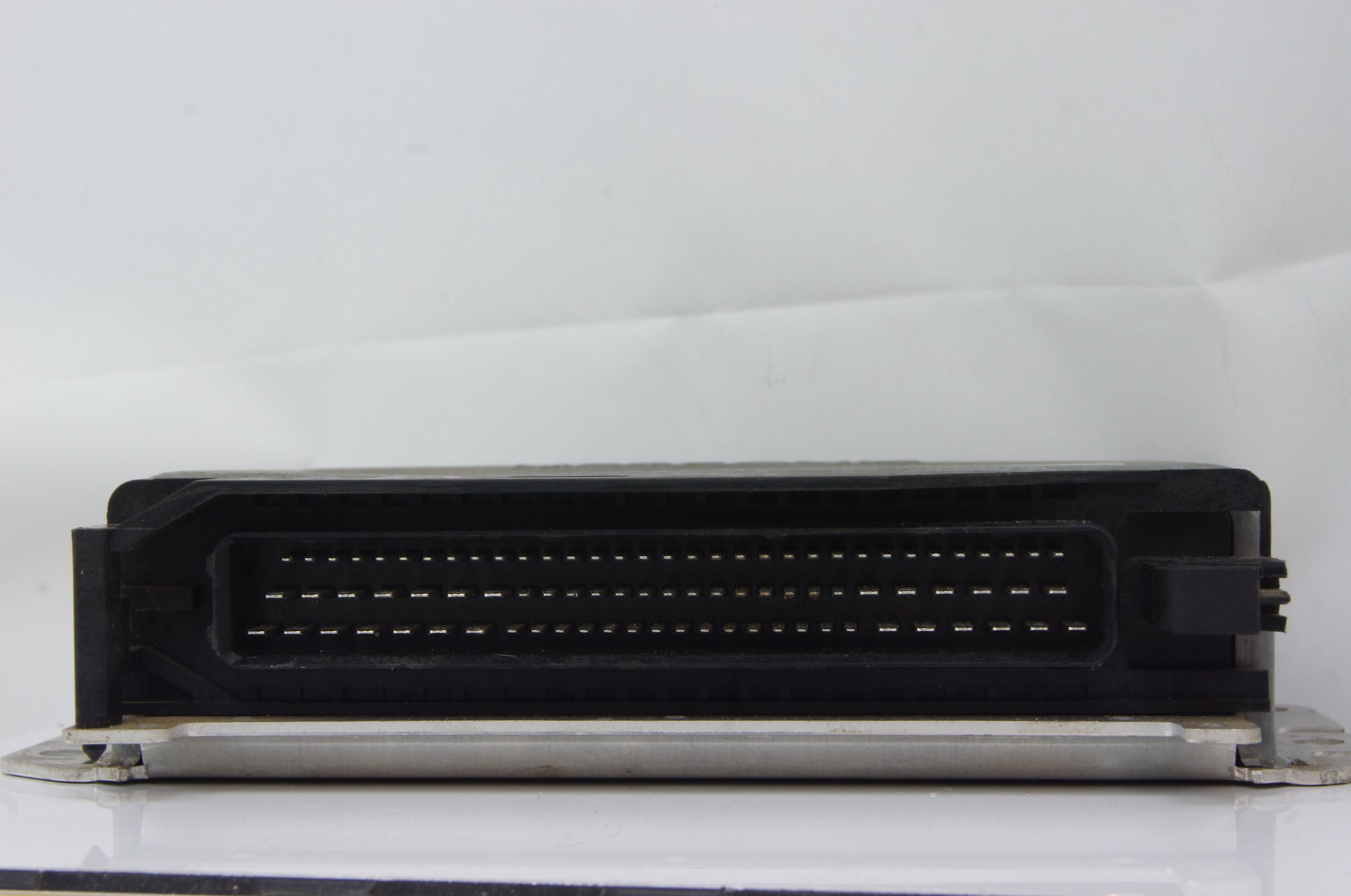 NISSAN MICRA II K11 Engine control unit ECU 0261207584 - Glasgow Car Parts Store