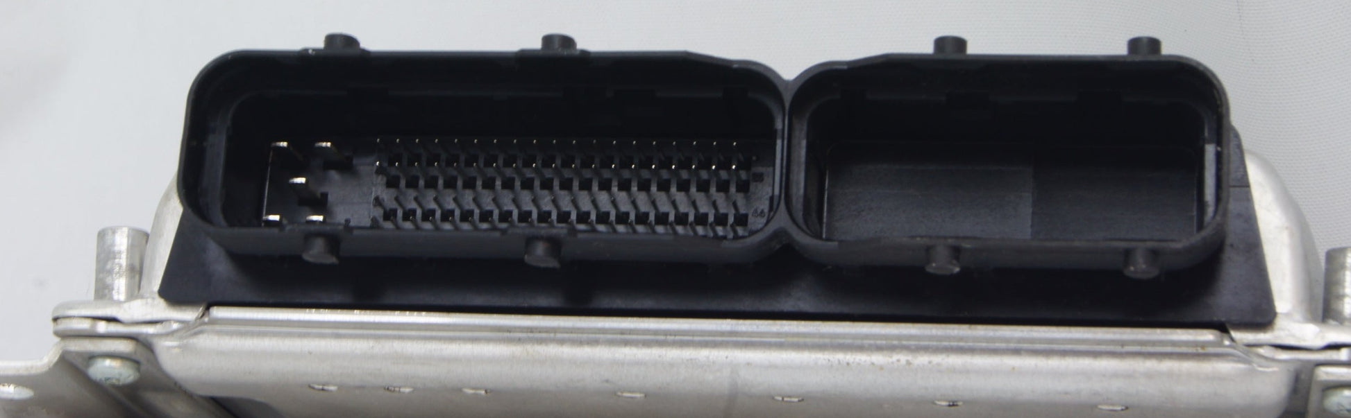 Kia  1.6 Petrol Engine Control Module ECU 39120-26760 9030930405F PLUG AND PLAY - Glasgow Car Parts Store