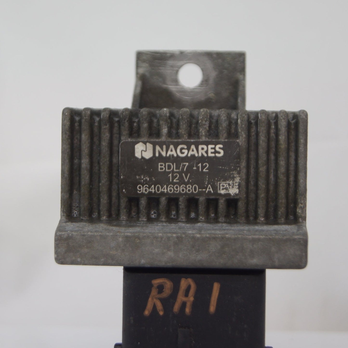 NISSAN PEUGEOT RENAULT CITROEN GLOW PLUG RELAY 9640469680--A. NAGARES - Glasgow Car Parts Store