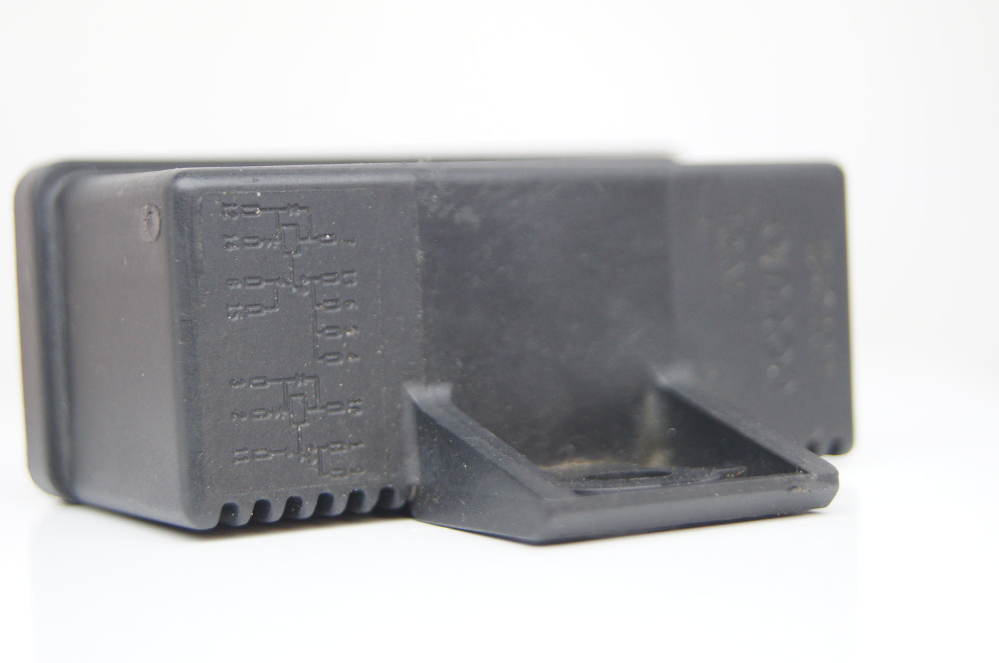 Peugeot 406 307 407 807 Fuel Control Management Relay Module 240107 - Glasgow Car Parts Store