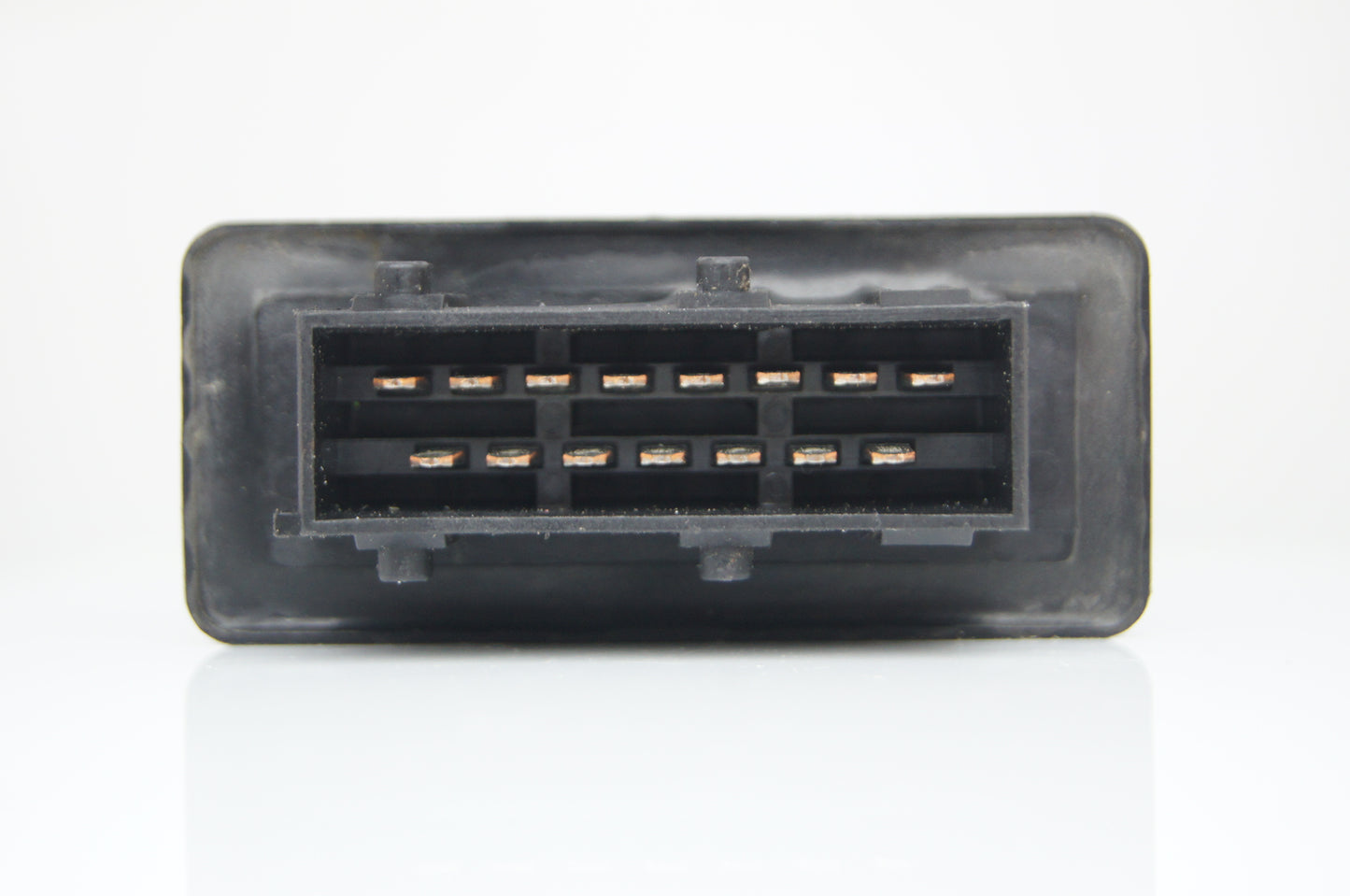 Peugeot 406 307 407 807 Fuel Control Management Relay Module 240107 - Glasgow Car Parts Store