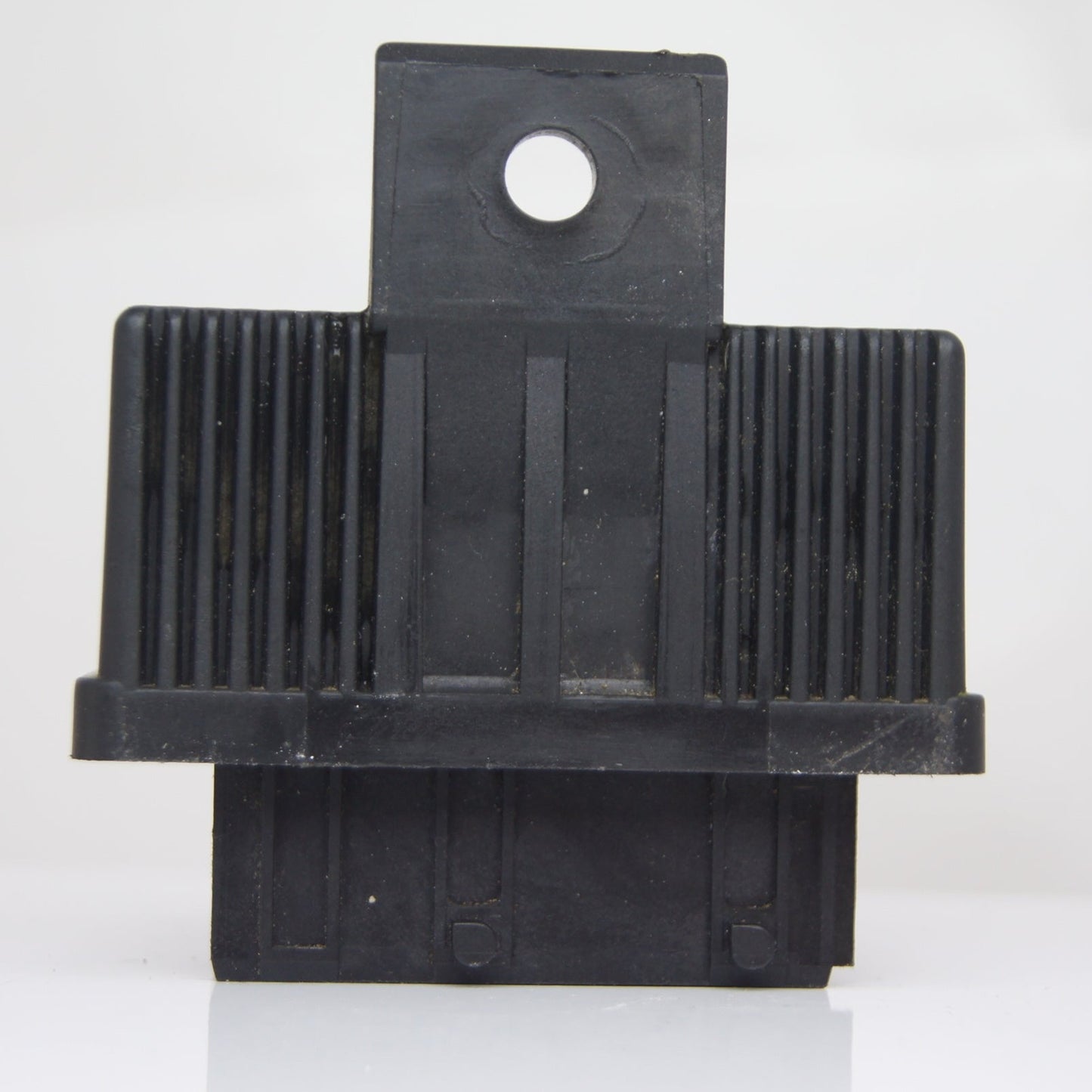 Peugeot 406 307 407 807 Fuel Control Management Relay Module 240107 - Glasgow Car Parts Store