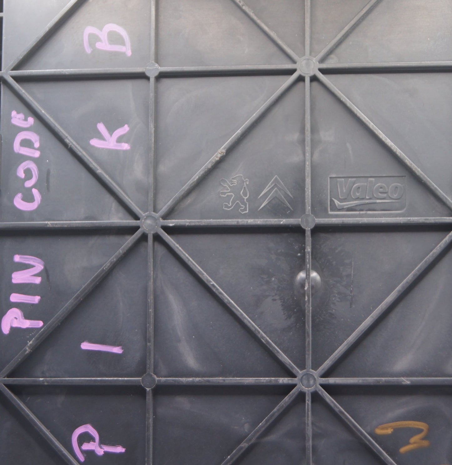 Peugeot Citroen BSI Body Control Module 9663798180 PLUG & PLAY - Glasgow Car Parts Store