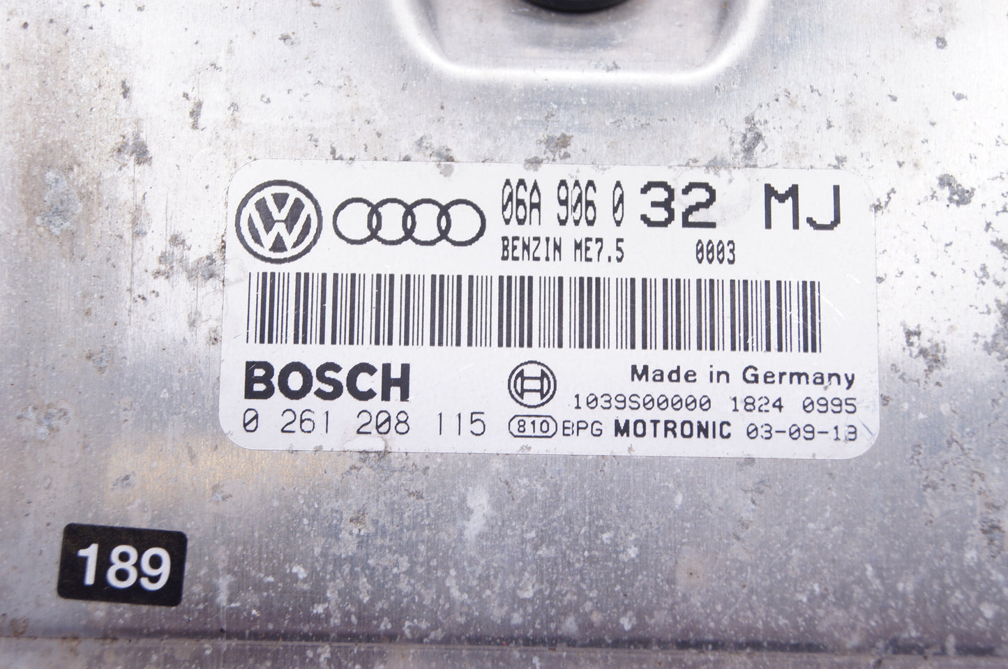 ECU 0261208115 06A906032 MJ IMMO OFF PLUG & PLAY - Glasgow Car Parts Store