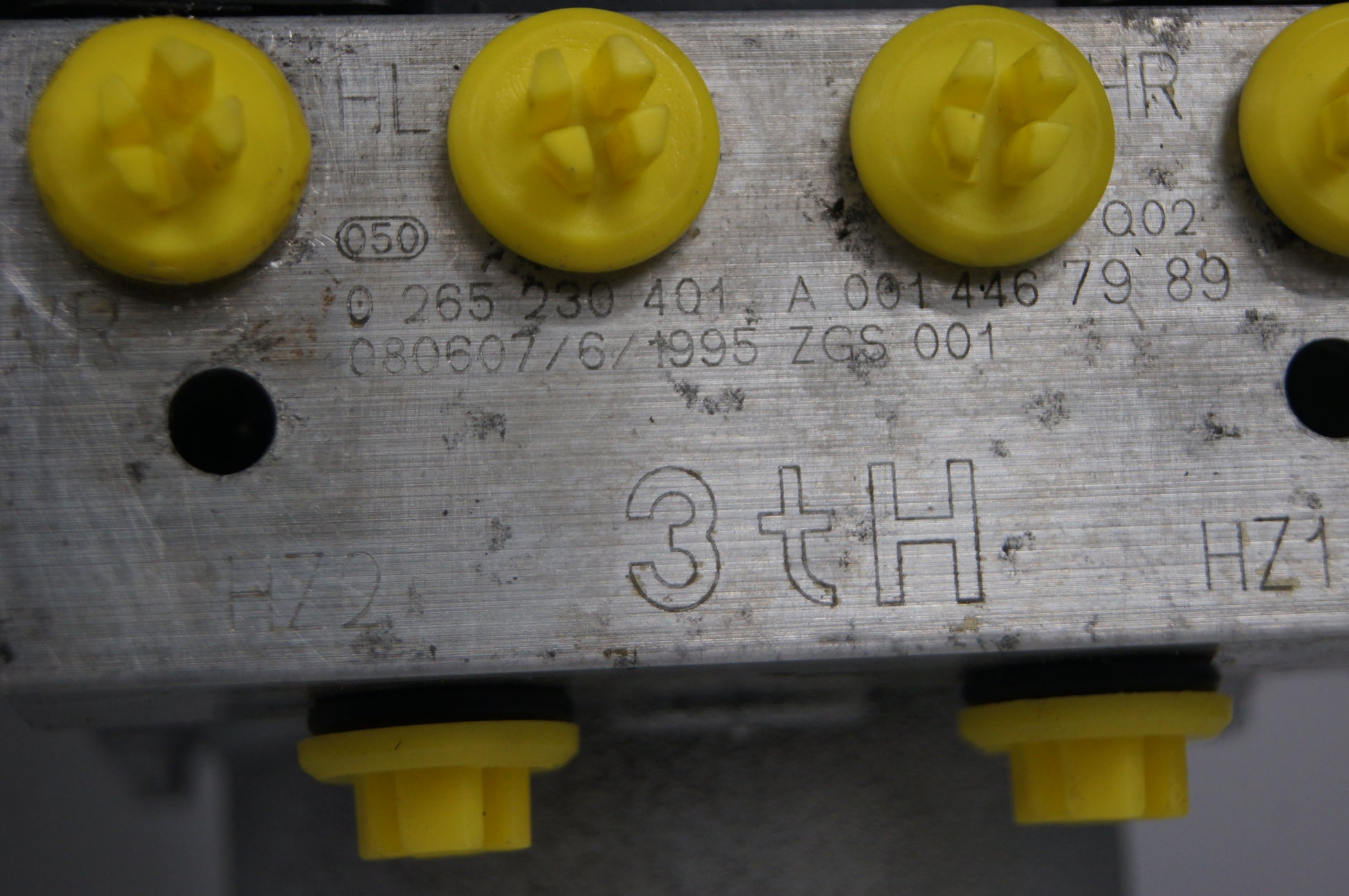 MERCEDES SPRINTER ABS Pump Module - 0265230401 . 0265951108 - Glasgow Car Parts Store