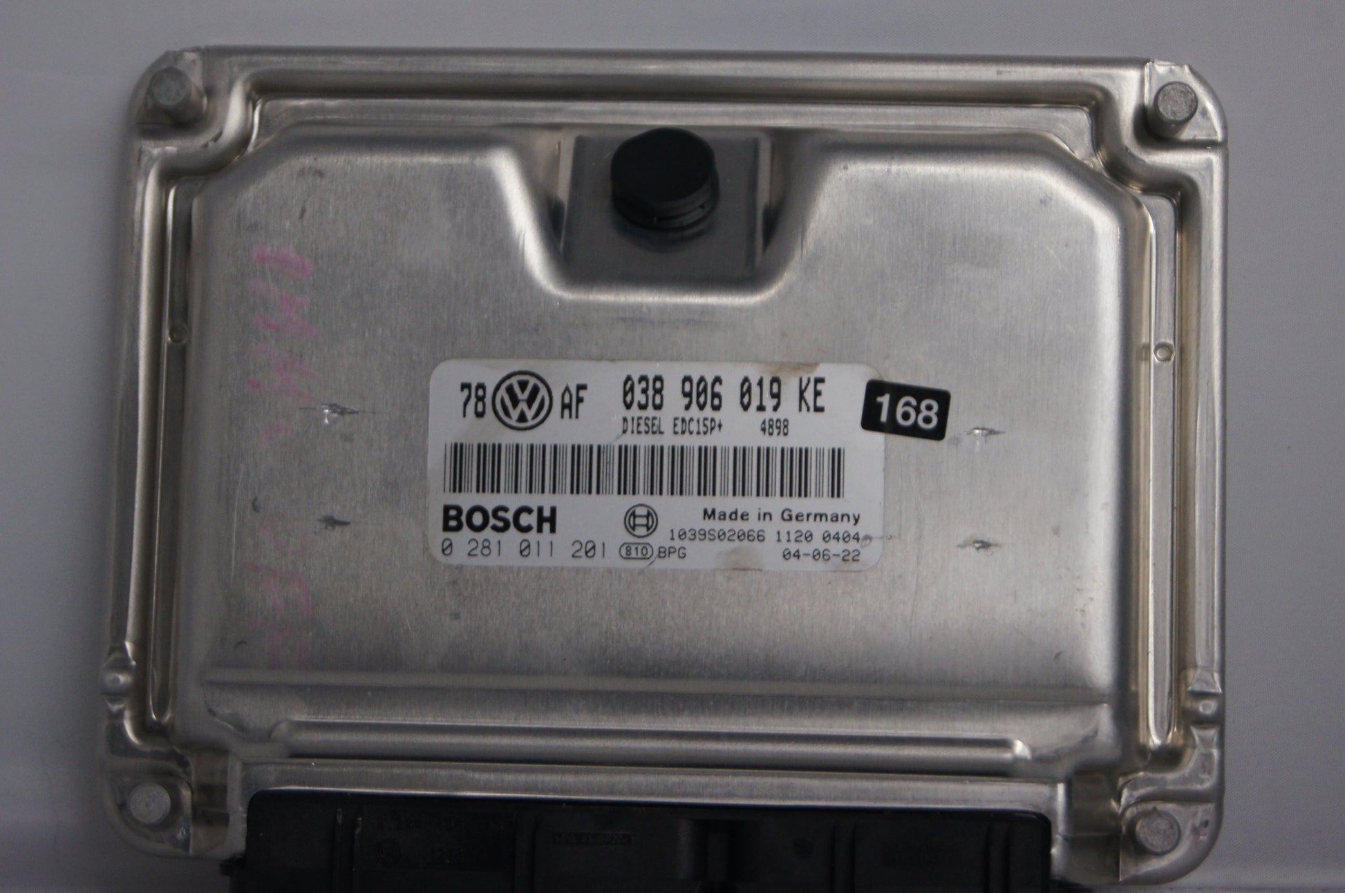 VW Passat B5 1.9 tdi ECU 038906019KE / 0281011201 Immo off - Glasgow Car Parts Store