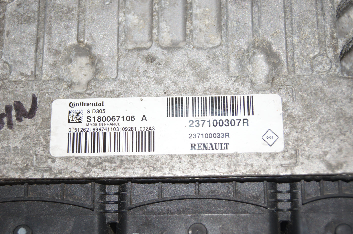 RENAULT MEGANE 3 III 1.5 ECU S180067106A  / S180067106 / 237100307R .VIRGIN ECU - Glasgow Car Parts Store