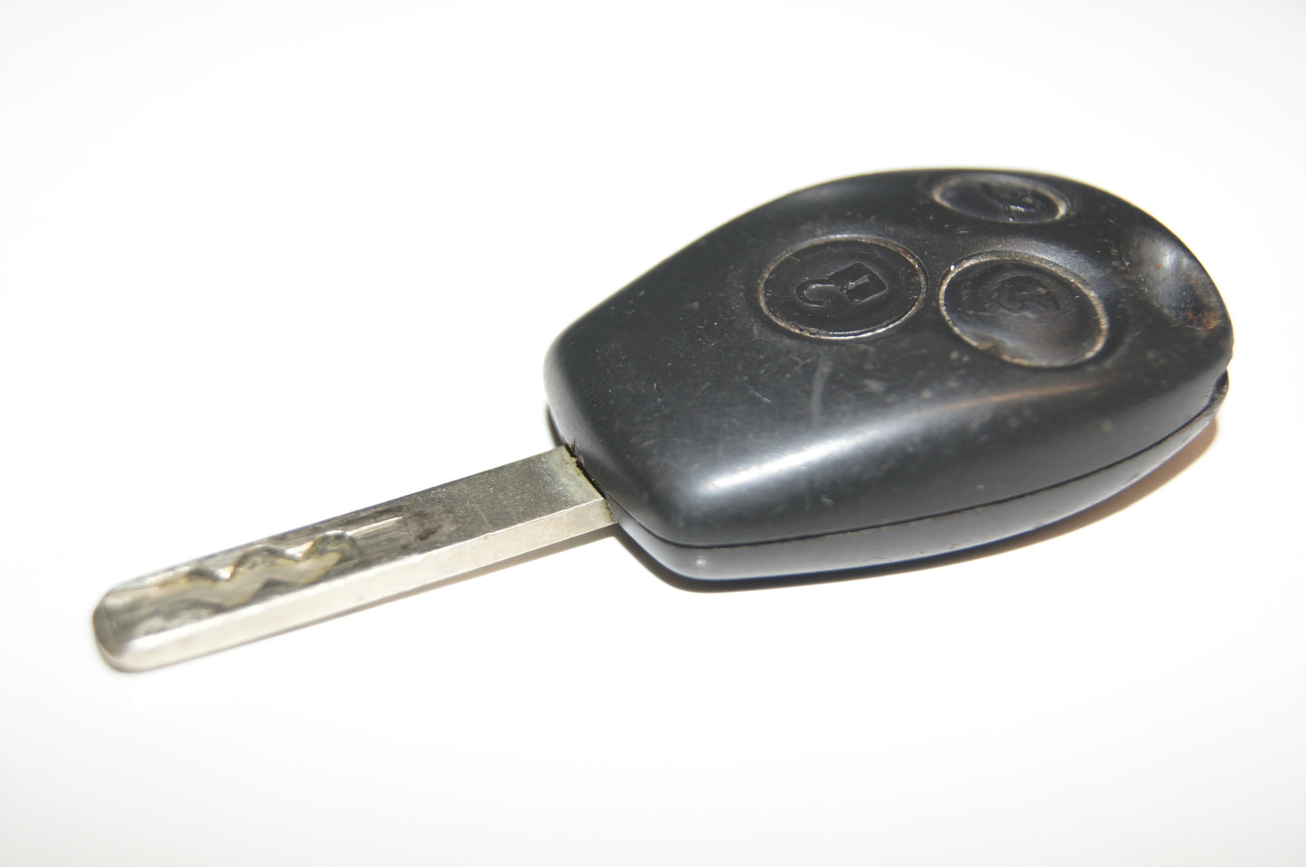 Renault remote key 3 buttons JCI 995-8C - Glasgow Car Parts Store