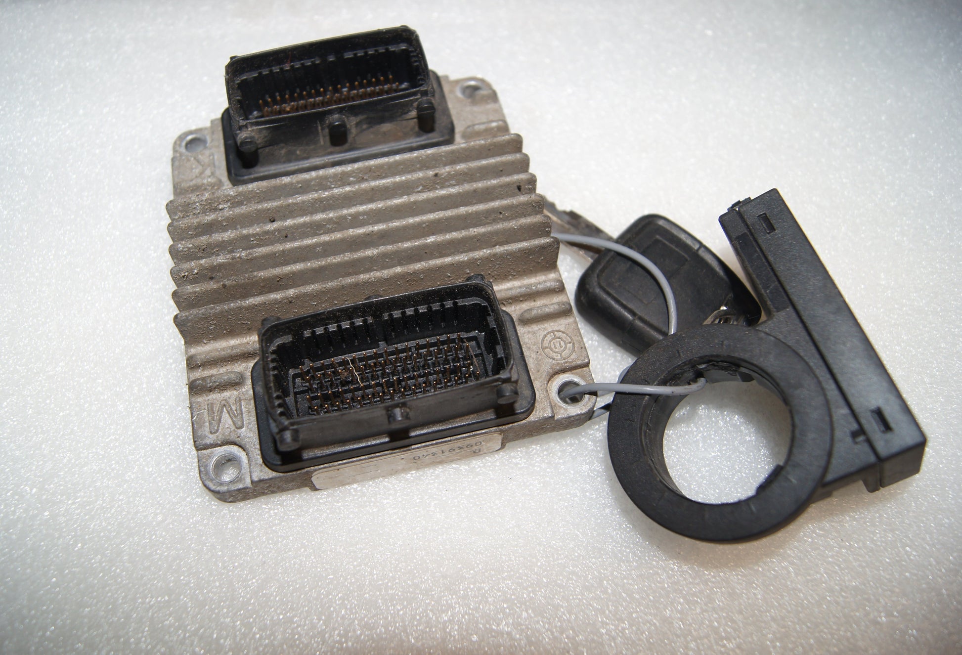 Vauxhall Opel Z16se Ecu engine control unit Set 09391340 Plug and Play. - Glasgow Car Parts Store
