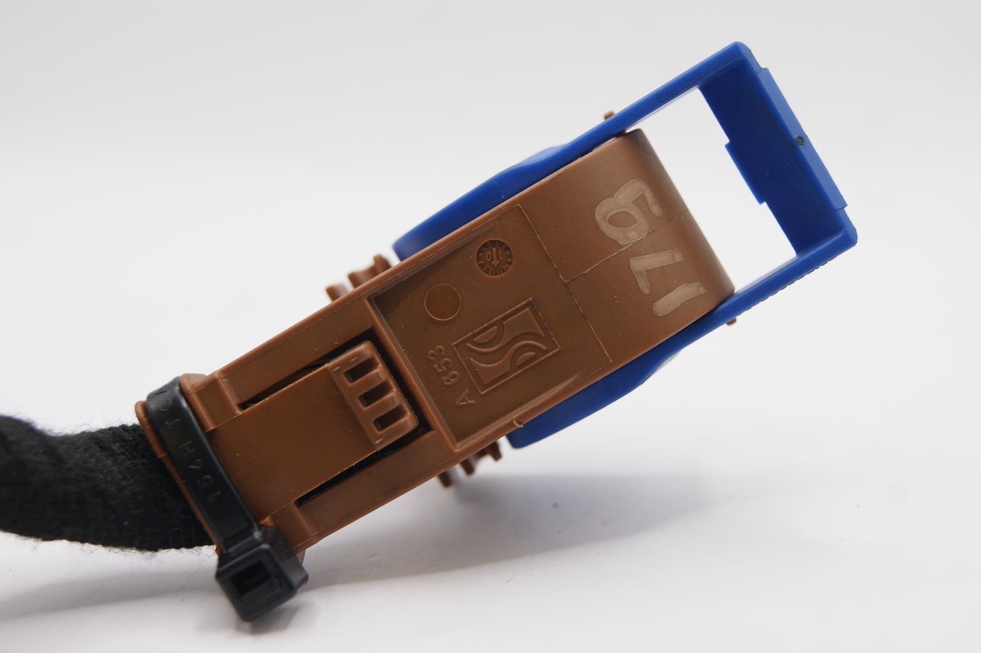 PLUG CONNECTOR BCM Vauxhall Meriva B Body Control Module  LQ DELPHI - Glasgow Car Parts Store