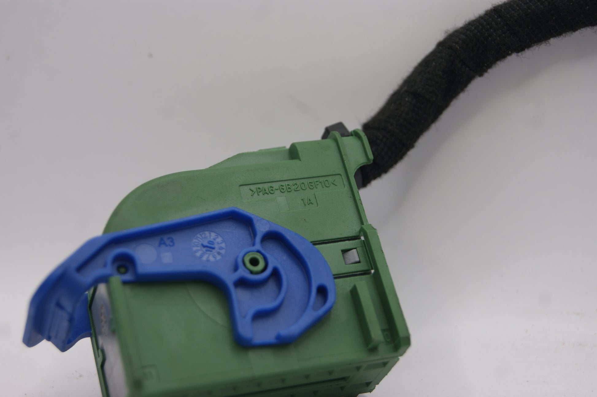 GREEN PLUG CONNECTOR BCM VAUXHALL MERIVA B BODY CONTROL MODULE LQ DELPHI - Glasgow Car Parts Store