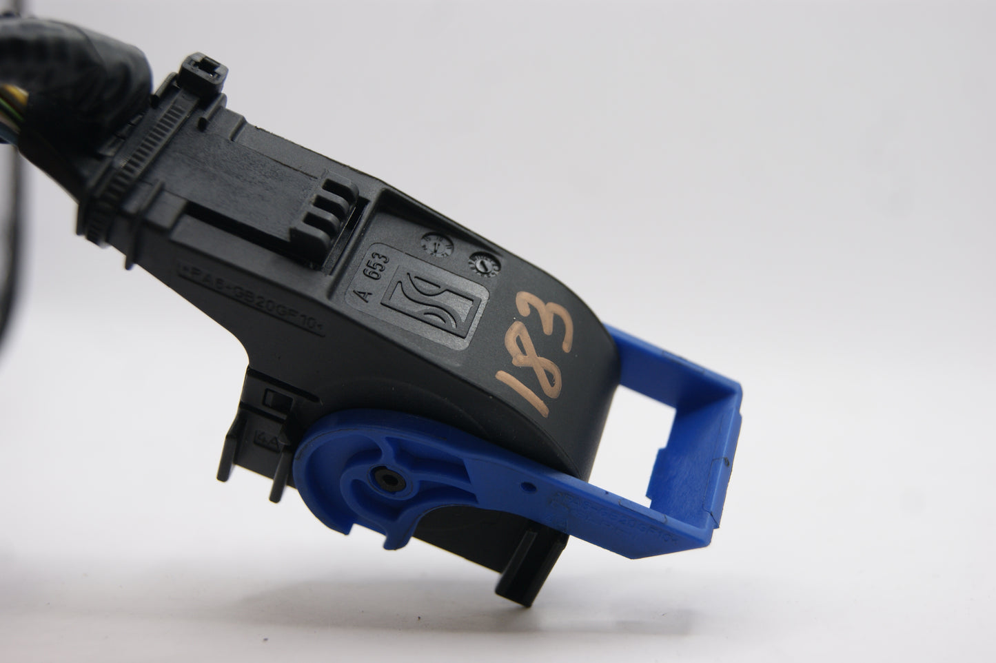 PLUG CONNECTOR  BCM VAUXHALL MERIVA  BODY CONTROL MODULE LQ DELPHI - Glasgow Car Parts Store