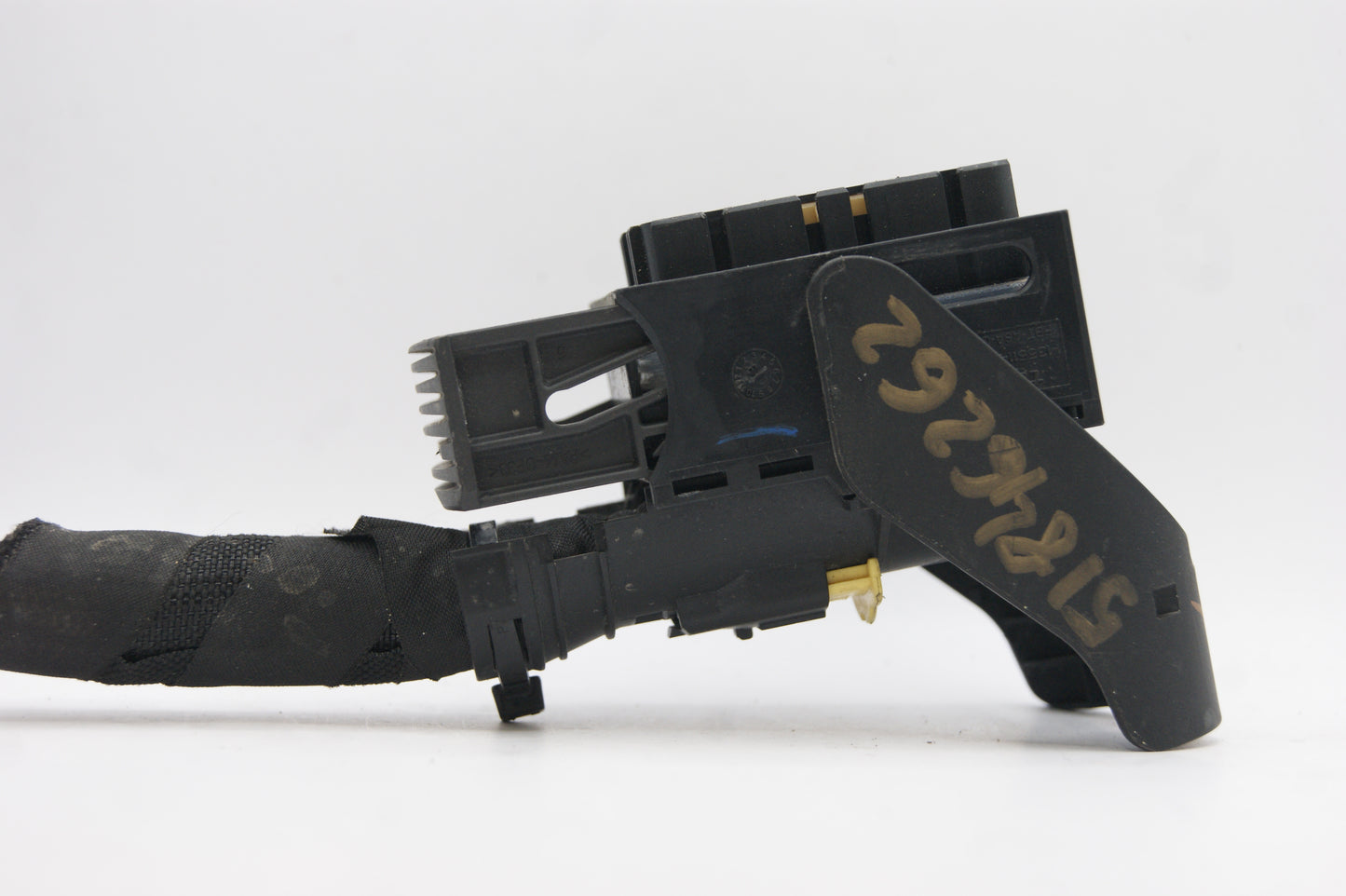 MJD6F3 PLUG CONNECTOR FOR ECU 51846262 - Glasgow Car Parts Store