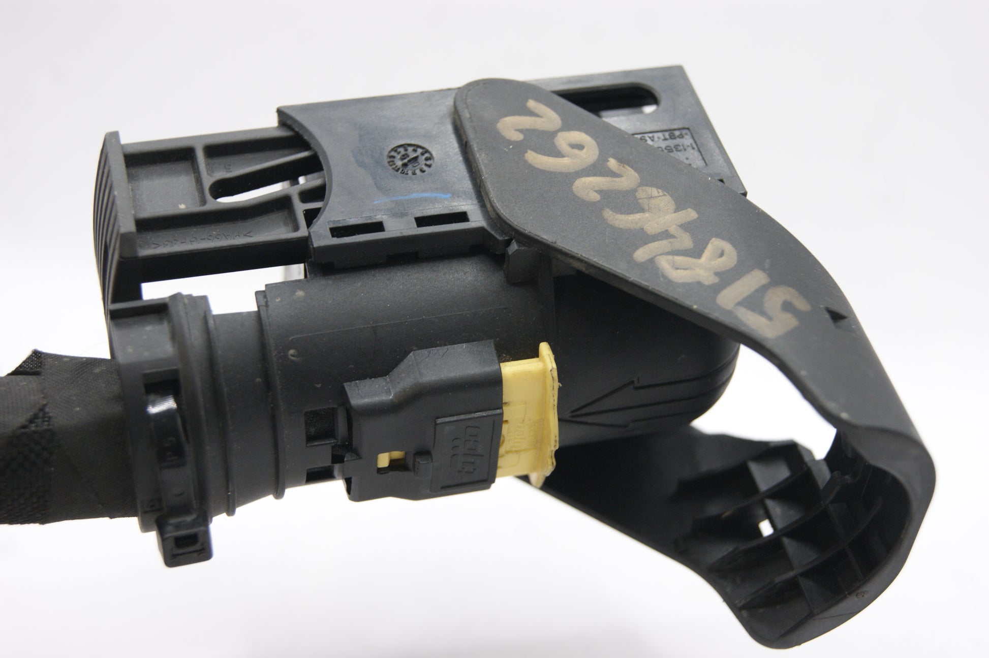 MJD6F3 PLUG CONNECTOR FOR ECU 51846262 - Glasgow Car Parts Store