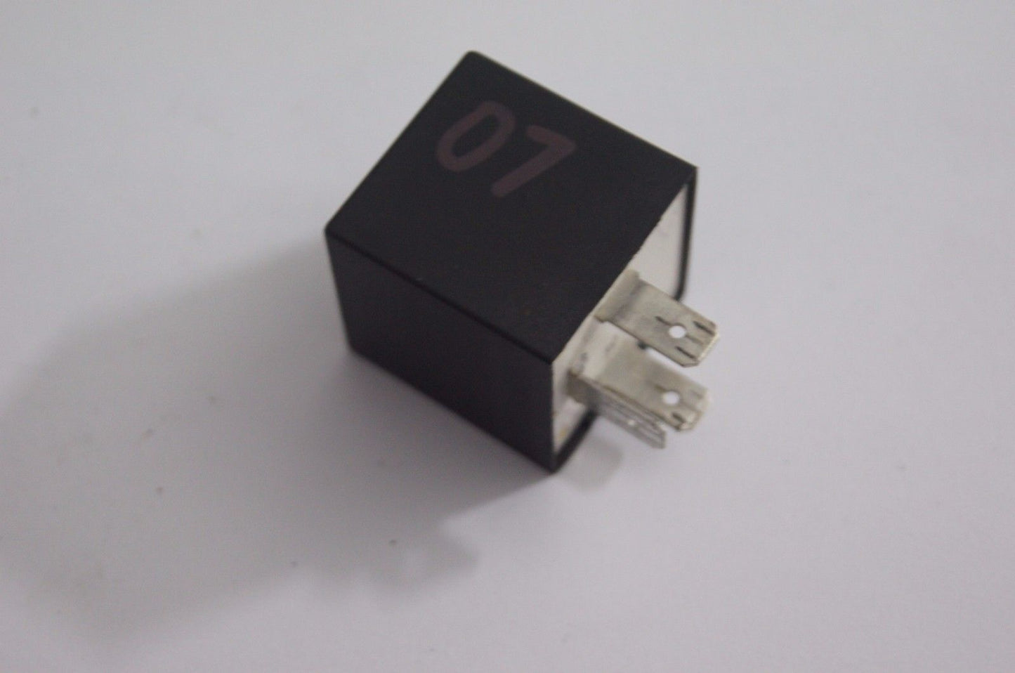PORSCHE 944 RELAY  3.100.100 - Glasgow Car Parts Store