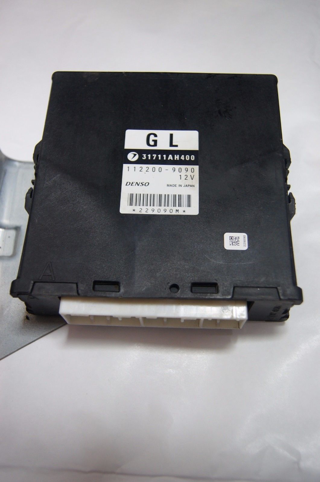 2002-2005 Subaru Forester XT 2.0turbo Automatic transmission control unit - Glasgow Car Parts Store