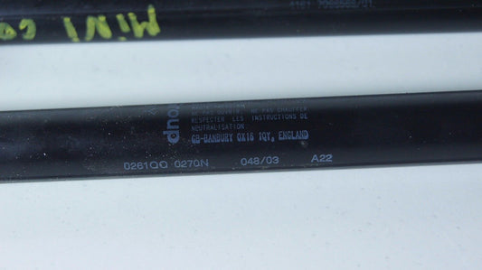 BMW MINI  PAIR OF TAILGATE STRUTS GAS SHOCKS PART NUMBER 0261QQ 0270N - Glasgow Car Parts Store
