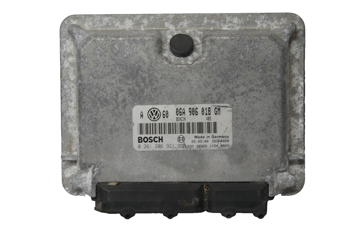 0261206921 VW Golf  2.0 Engine Control Unit ECU 06A906018 GM