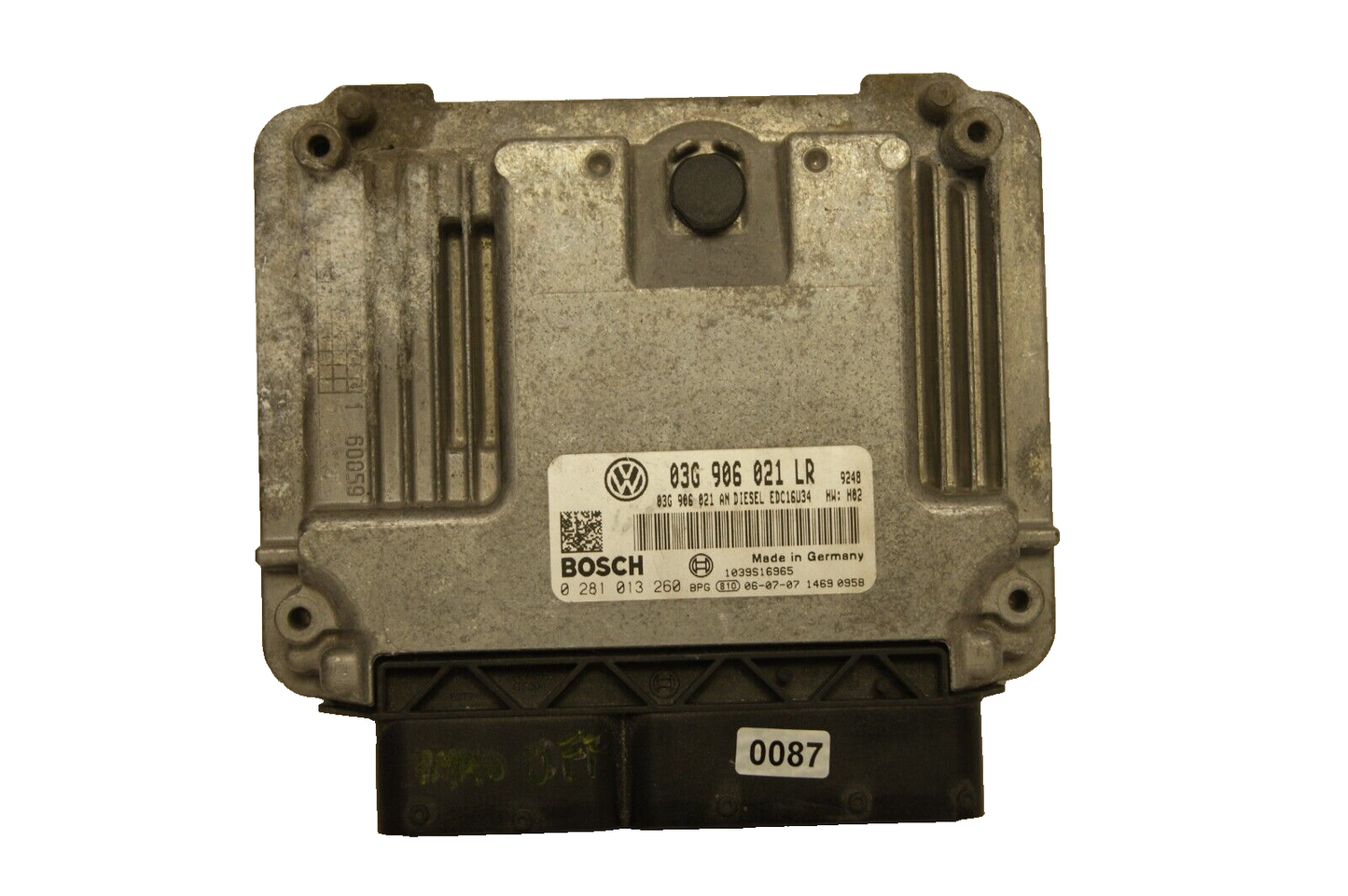 VW PASSAT ECU 03G906021LR /  0281013260   IMMO OFF PLUG & PLAY.