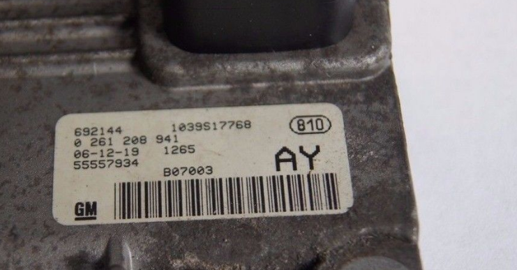 VAUXHALL OPEL CORSA D Z14XEP ECU 0261208941 / 55557934 AY. RESET + PIN