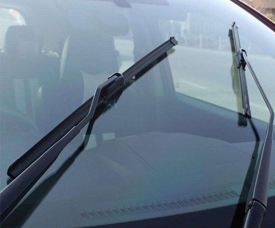 For Vauxhall Insignia 2008-2017 Brand New Front Windscreen Wiper Blades 24"18"