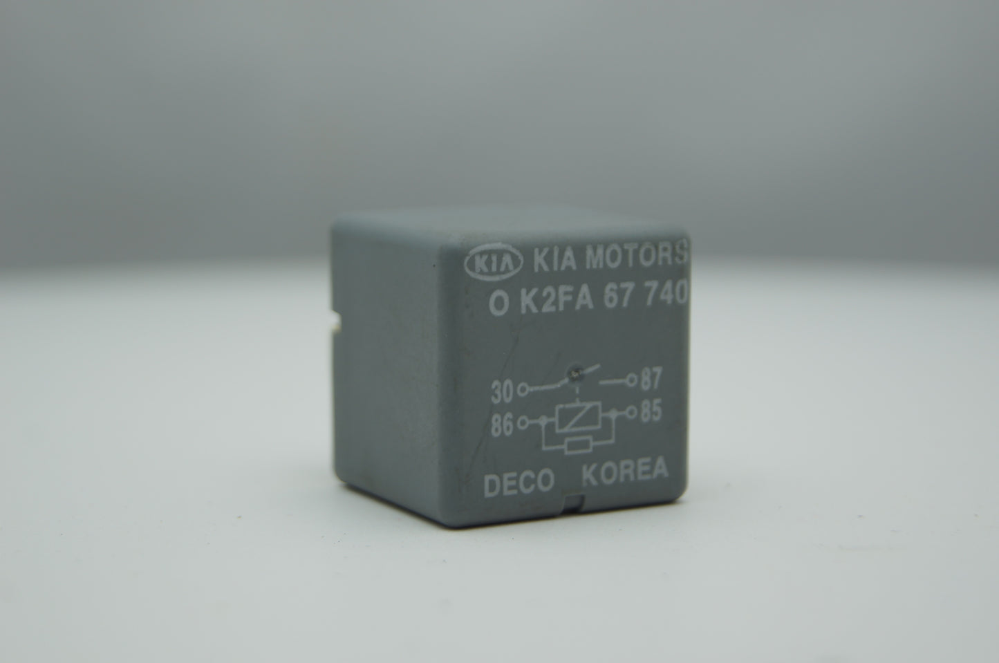 Kia Sorento Relay 0K53A67740 DECO