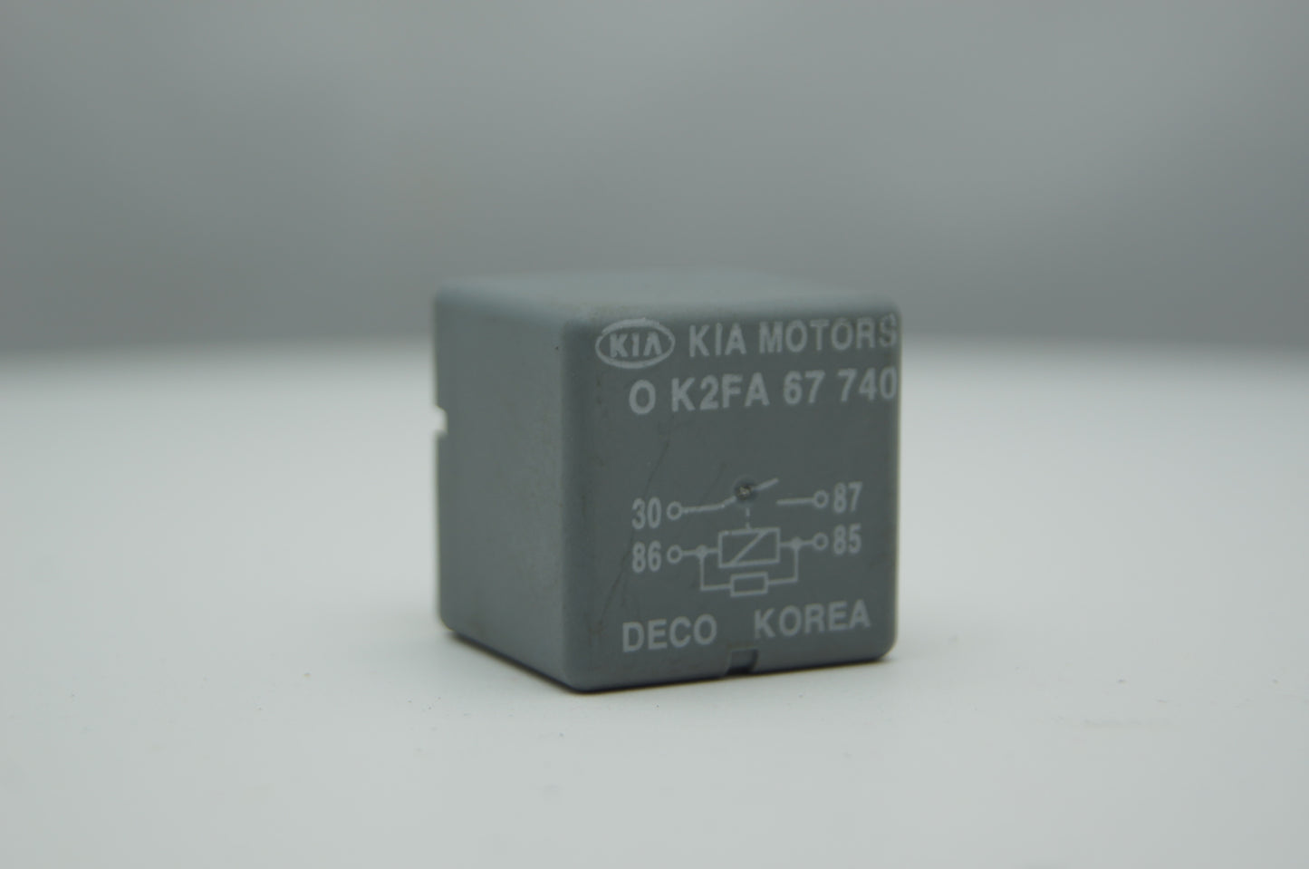 Kia Sorento Relay 0K53A67740 DECO