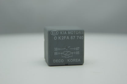 Kia Sorento Relay 0K53A67740 DECO