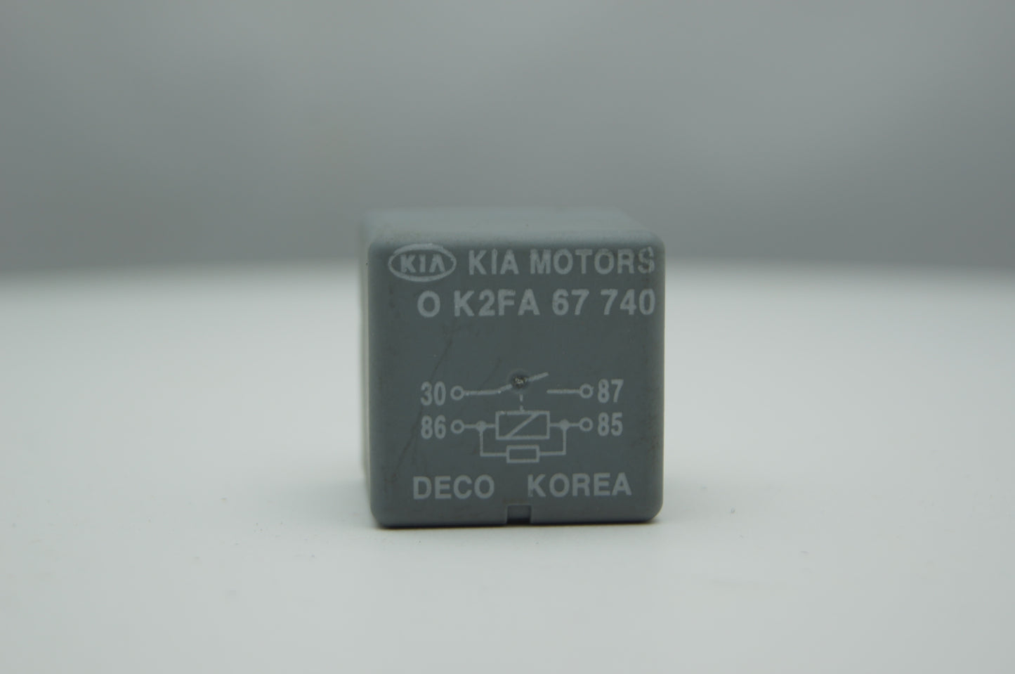 Kia Sorento Relay 0K53A67740 DECO