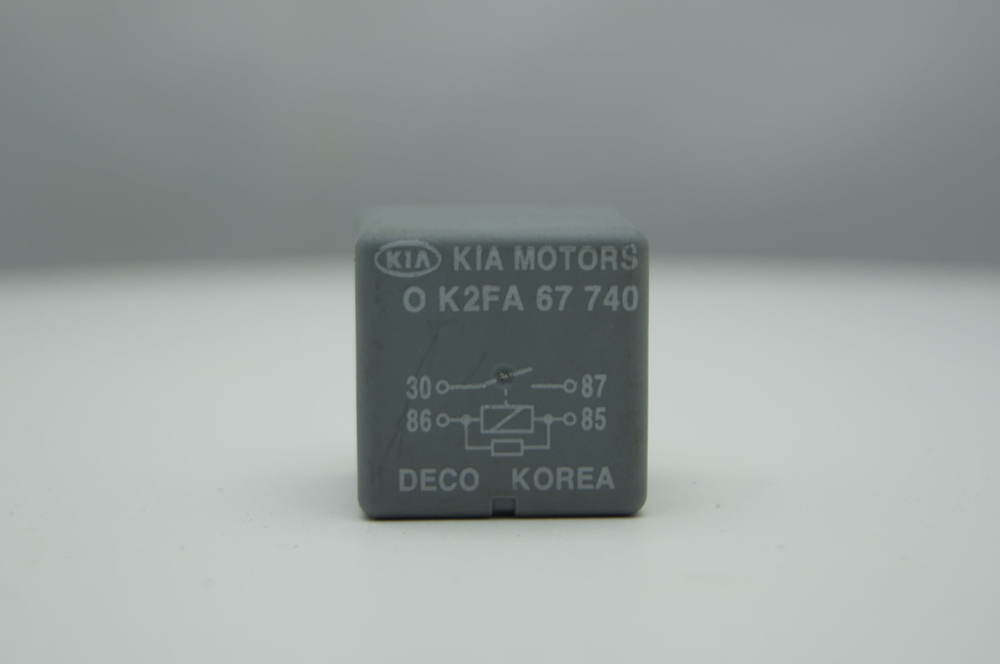 Kia Sorento Relay 0K53A67740 DECO