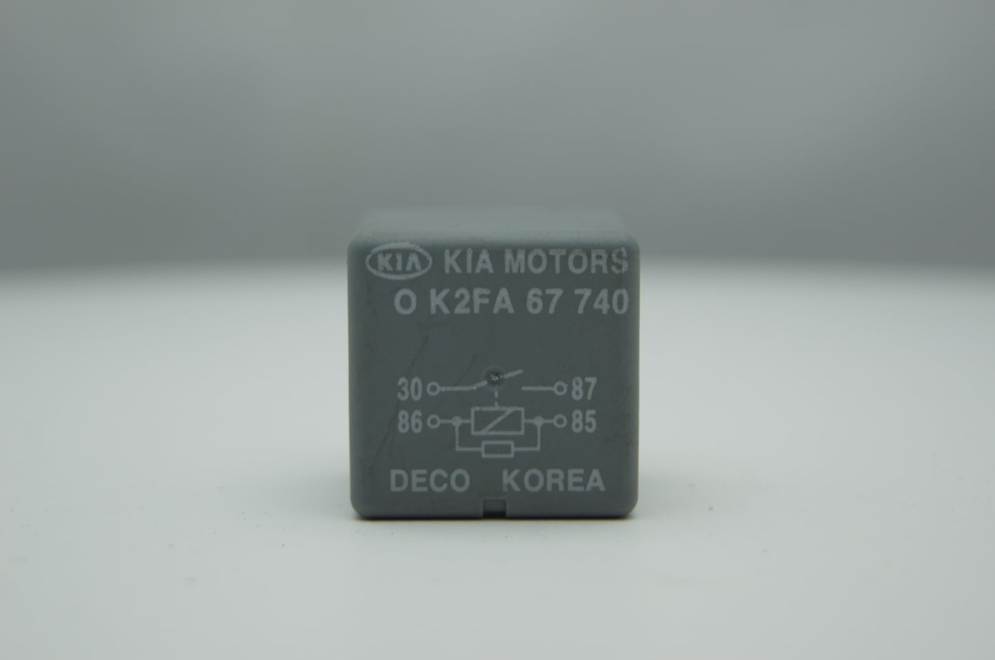 Kia Sorento Relay 0K53A67740 DECO