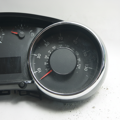 Peugeot 3008 MK1 Speedometer Dial Close-up