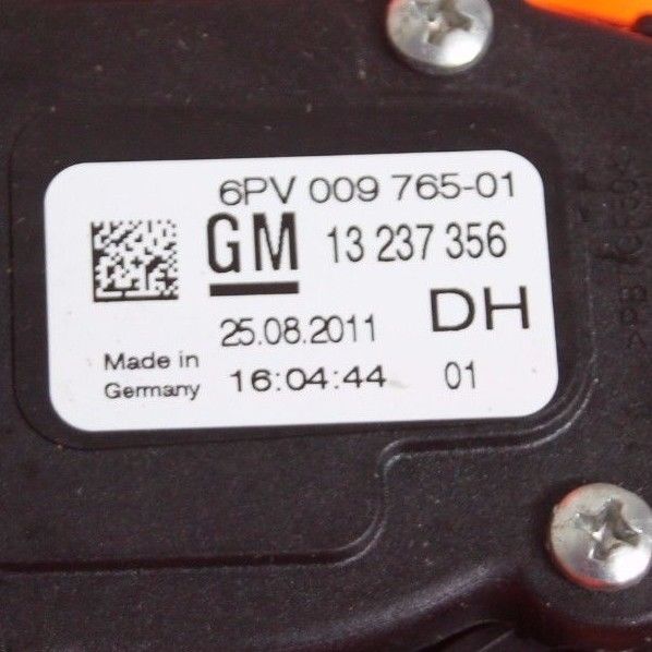 VAUXHALL INSIGNIA / ACCELERATOR THROTTLE PEDAL GM13237356