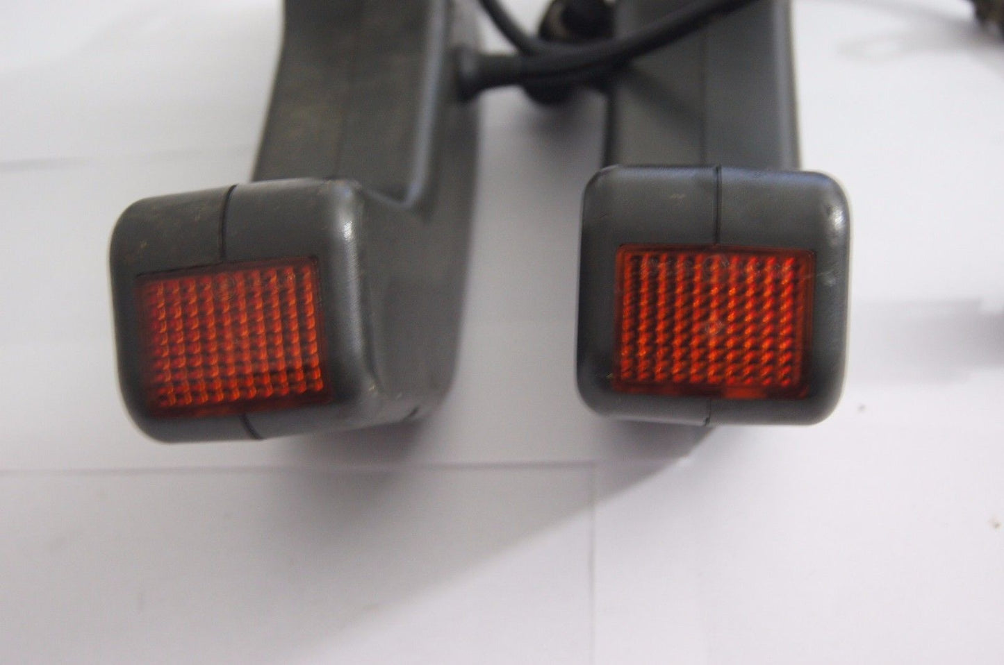 IVECO  INDICATOR OUTLINE LAMPS LIGHTS (TWO LIGHITS)