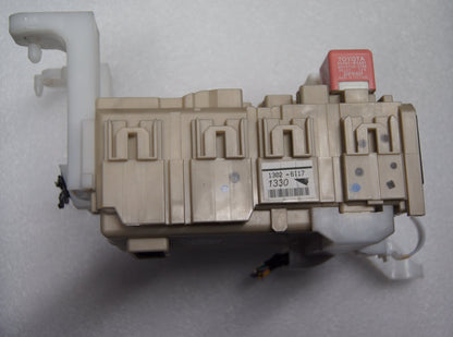 TOYOTA VERSO  FUSE BOX 82730-0fa10 4966-16l07