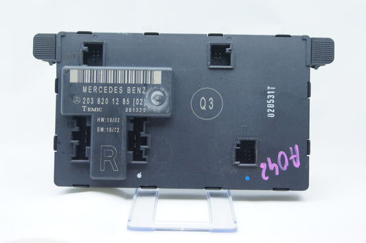 Mercedes Benz C Class Front Right Door Control Unit . Genuine Part A2038201485.