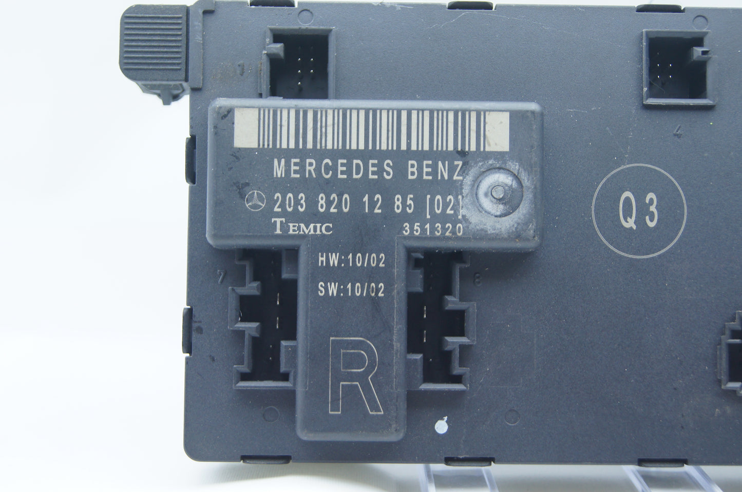 Mercedes Benz C Class Front Right Door Control Unit . Genuine Part A2038201485.