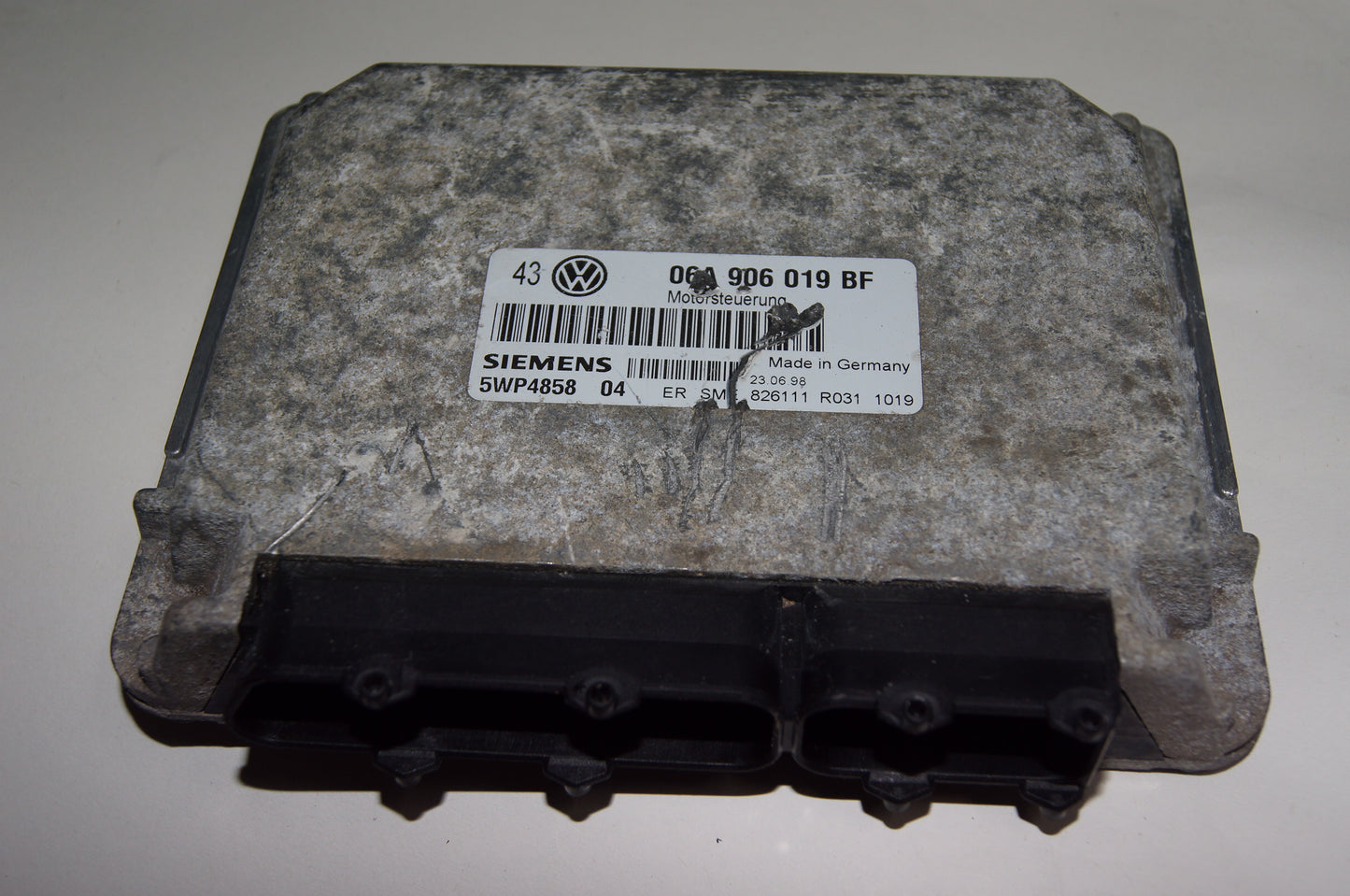 VW GOLF ECU 06A906019BF 5WP485804