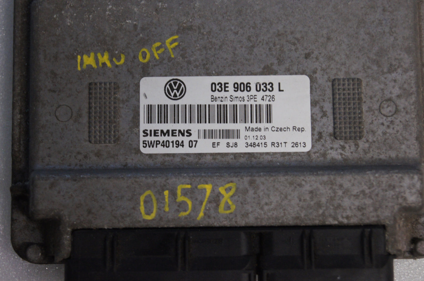 Vw Polo 1.2  Skoda Engine control unit 03E906033L 5WP40194 immo off