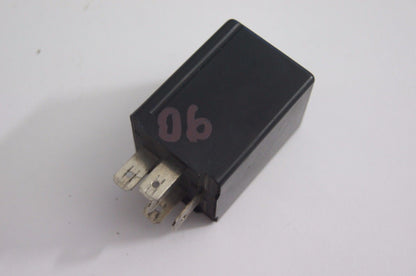 PORSCHE HEADLIGHT WASHER RELAY 944 924 928 911 944 968 964 914 92861811100